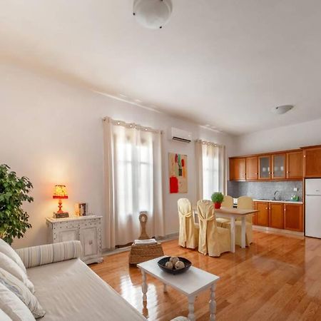 Seaview Stylish Flat In Andros - Walk To Beach Εξωτερικό φωτογραφία
