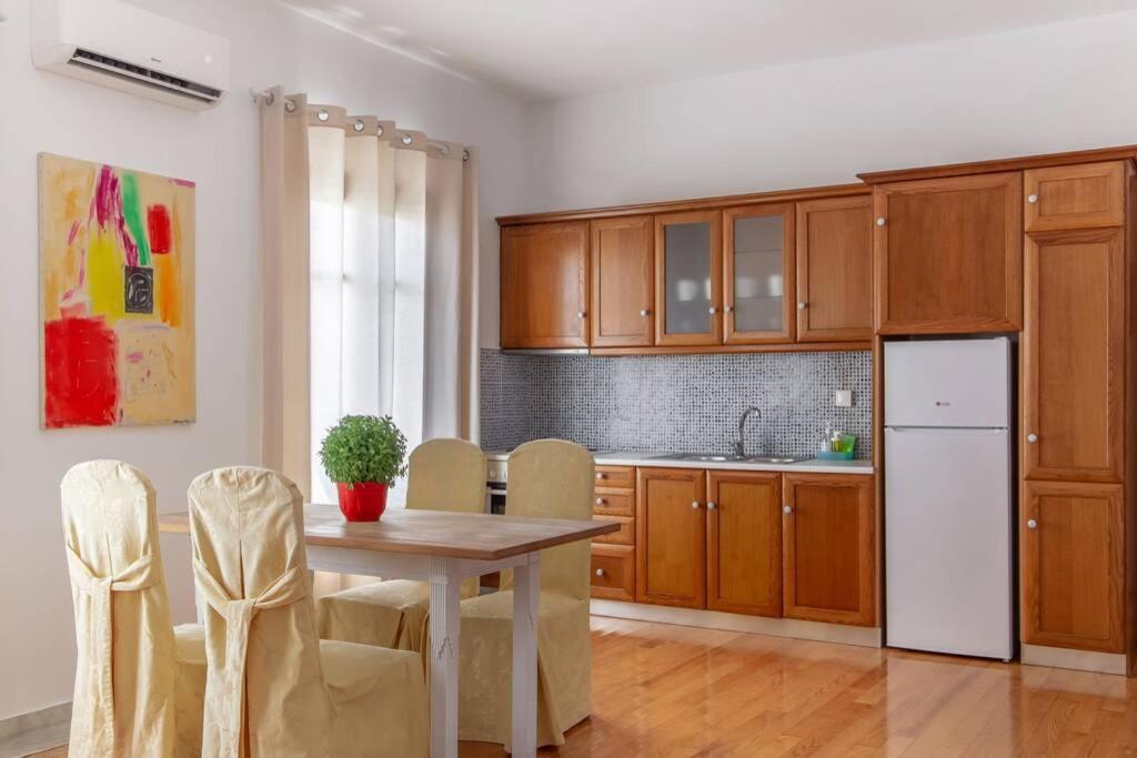 Seaview Stylish Flat In Andros - Walk To Beach Εξωτερικό φωτογραφία