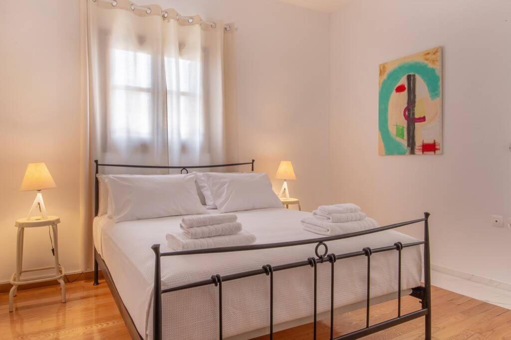 Seaview Stylish Flat In Andros - Walk To Beach Εξωτερικό φωτογραφία